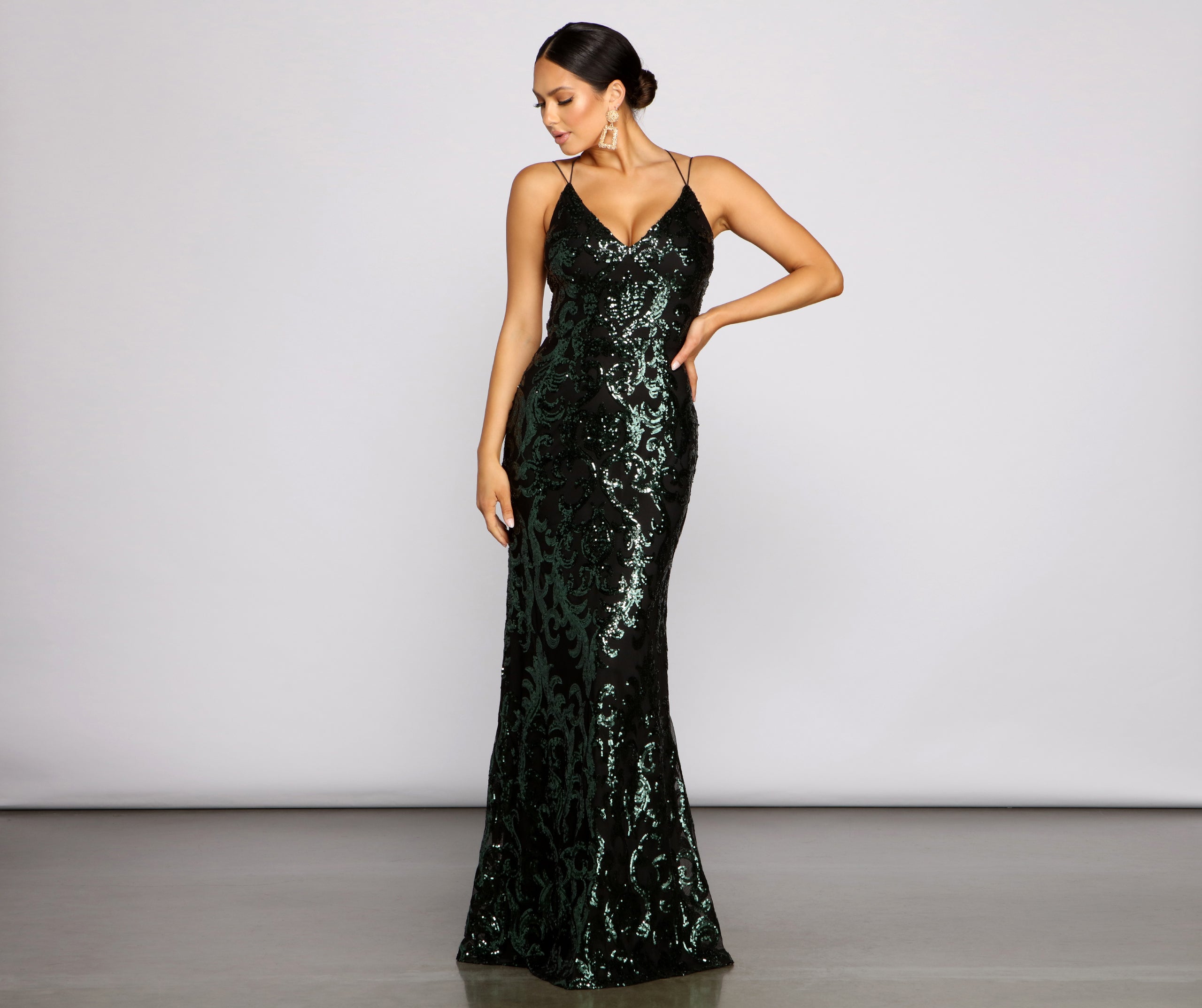 Lila Formal Open-Back Sequin Mermaid Dress - Image 7