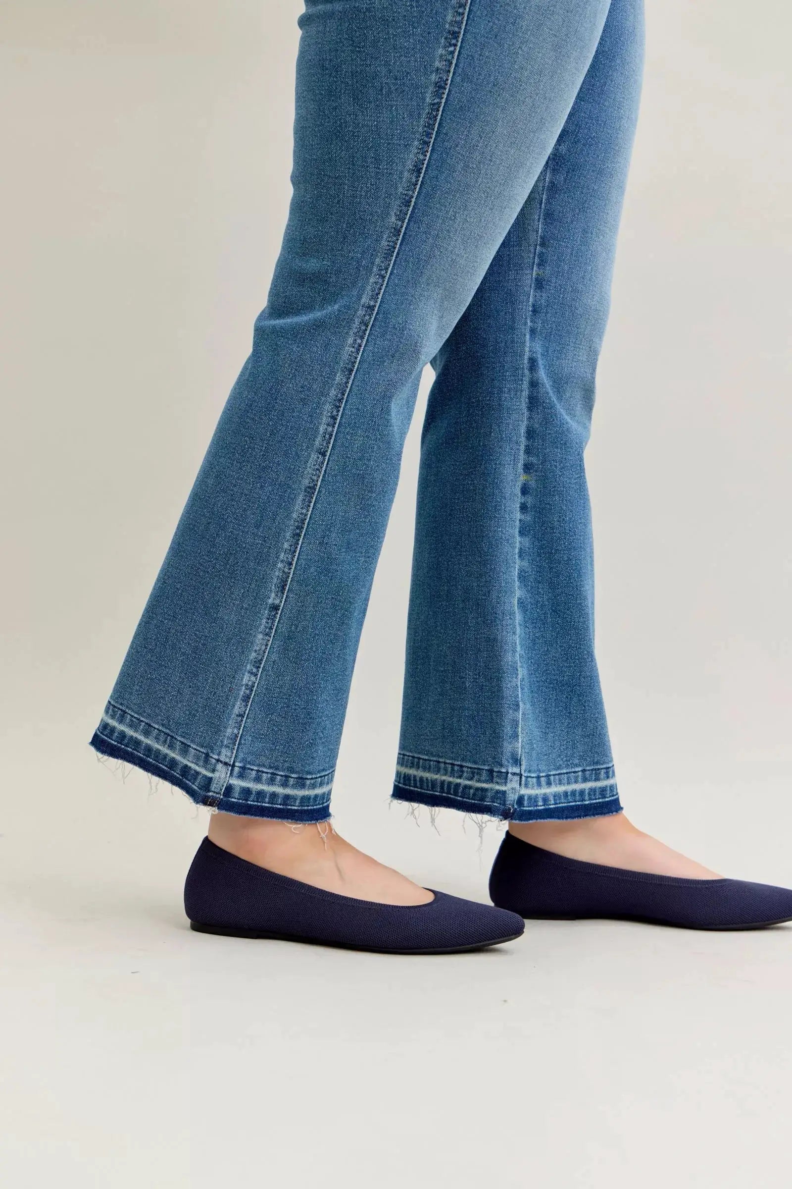 Judy Blue Full Size Mid Rise Slim Bootcut Tummy Control Release Hem Jeans Plus Size - Image 6