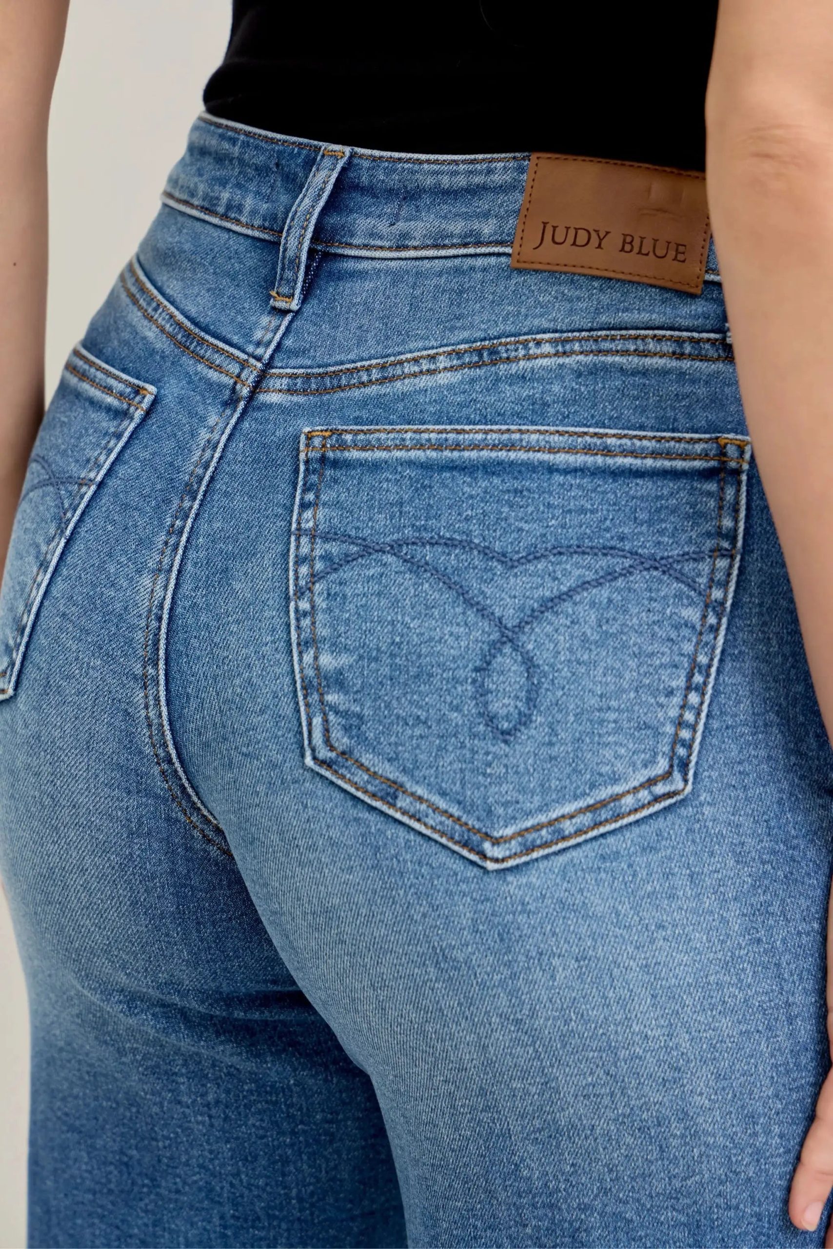 Judy Blue Mid Rise Crop Wide Leg Jeans - Image 12