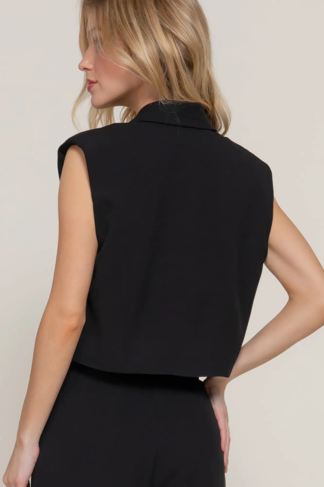 Lapel Collar W/shoulder Pads Vest - Image 4