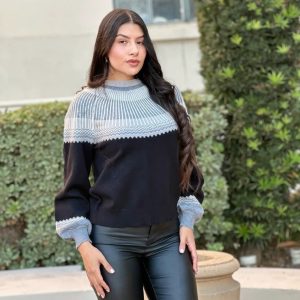 Neutral Color Block Knit Pull Out Sweater - Image 4