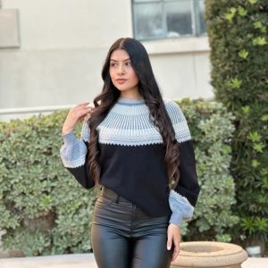 Neutral Color Block Knit Pull Out Sweater - Image 7