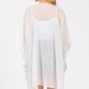 Flower Pattern Trim Detail Poncho - Image 5