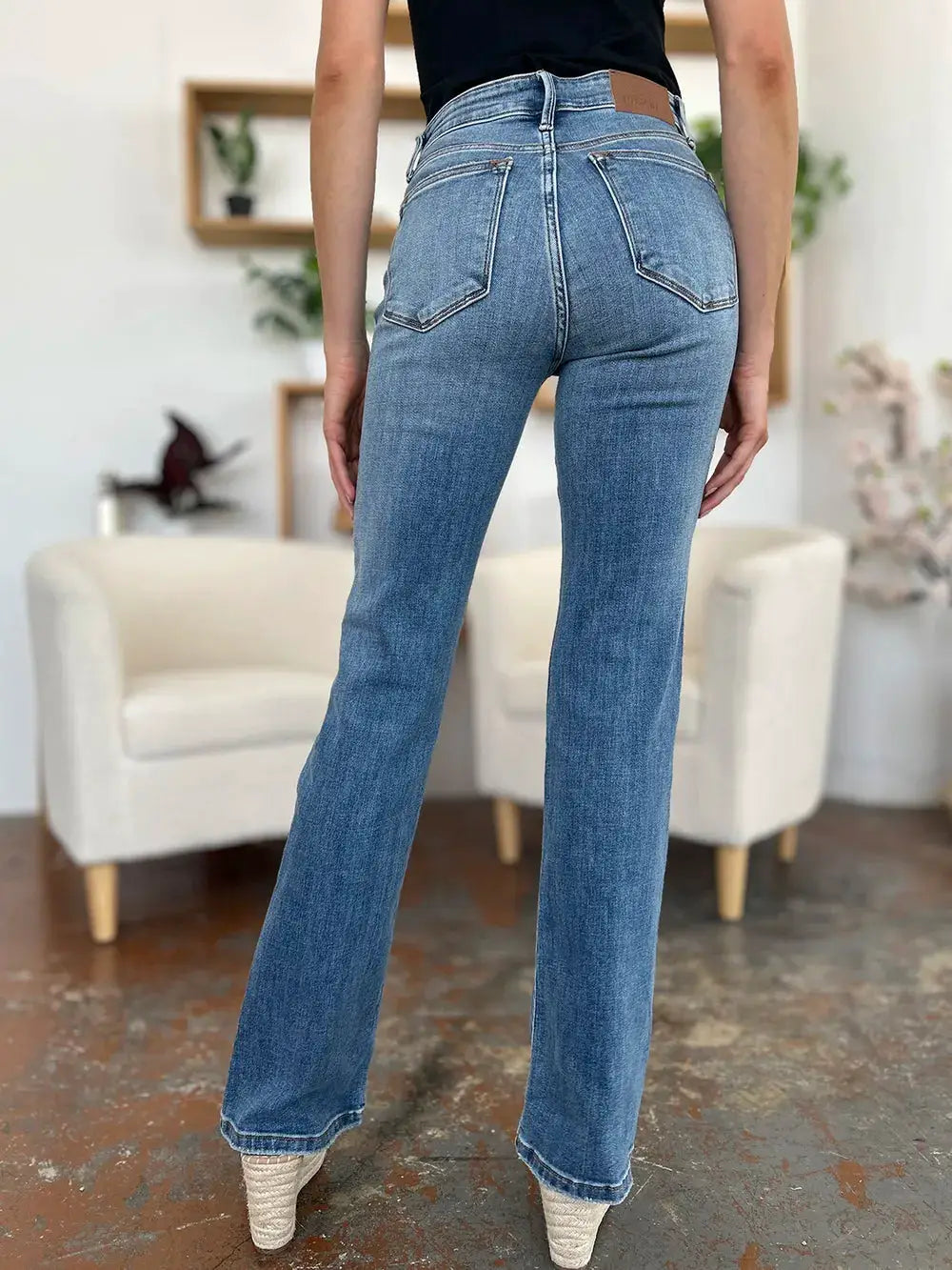 Judy Blue Full Size Mid-Rise Waist Straight Jeans - Image 6