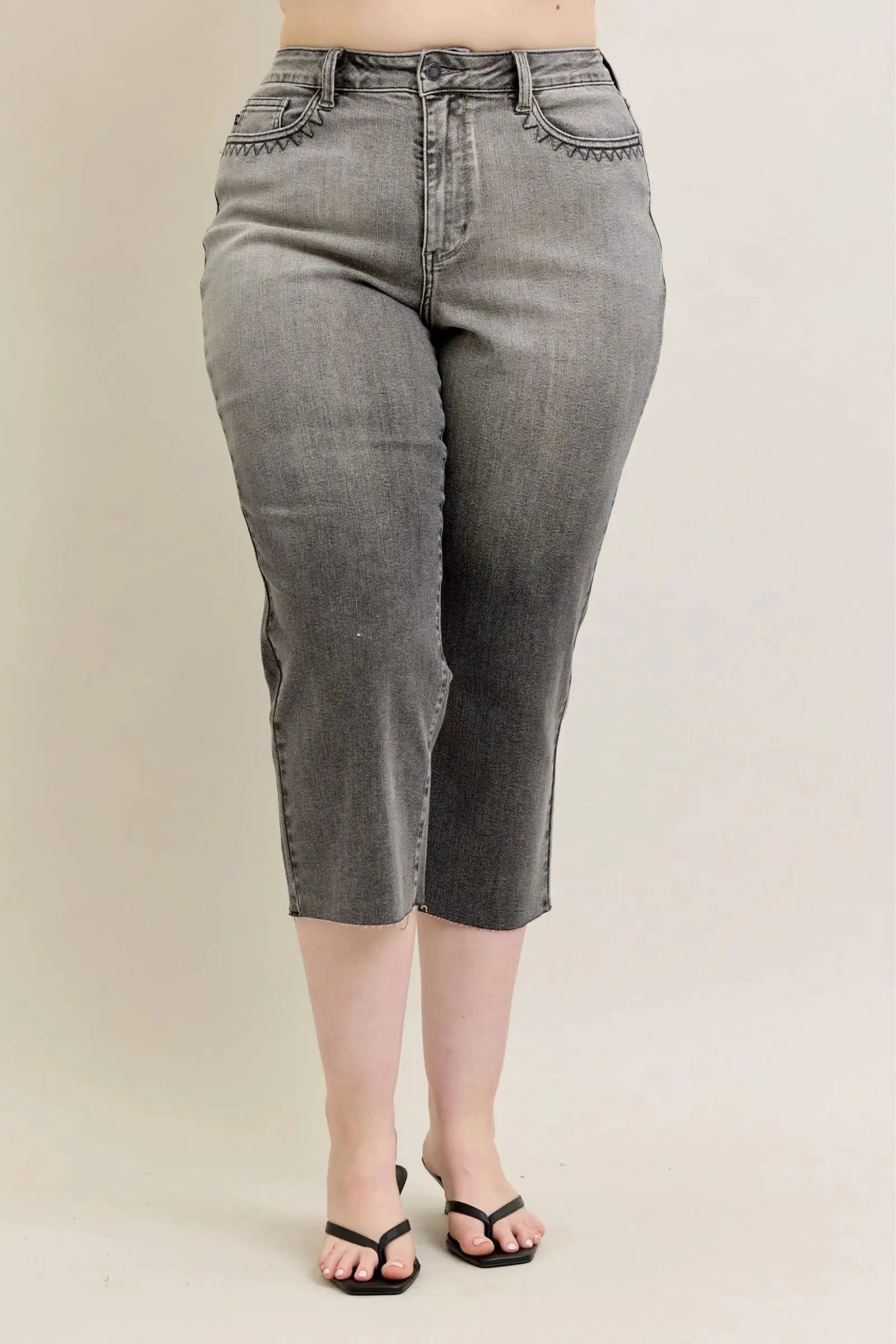 Judy Blue Full Size Wide Leg Capris Jeans Plus Size - Image 4