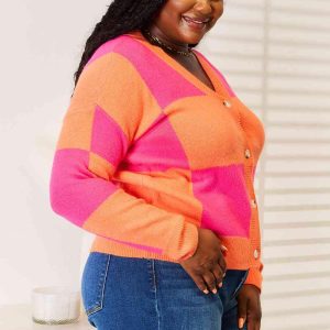 Woven Right Checkered V-Neck Dropped Shoulder Cardigan - Image 4