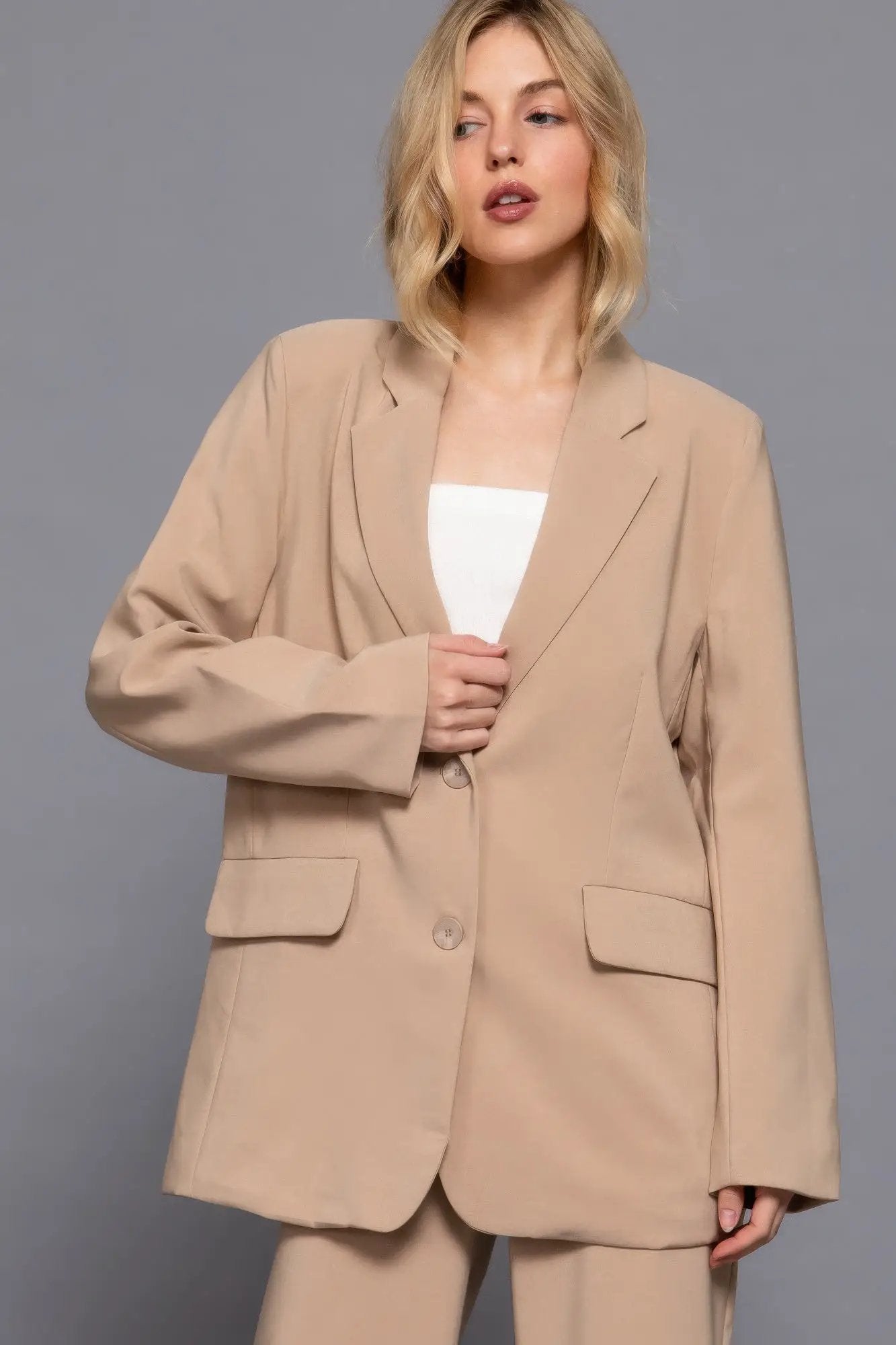 Long slv front button closure blazer - Image 1