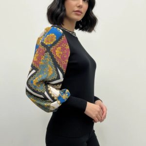 Rio& Rian Pullover Sweater - Image 2