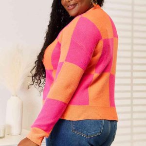 Woven Right Checkered V-Neck Dropped Shoulder Cardigan - Image 2